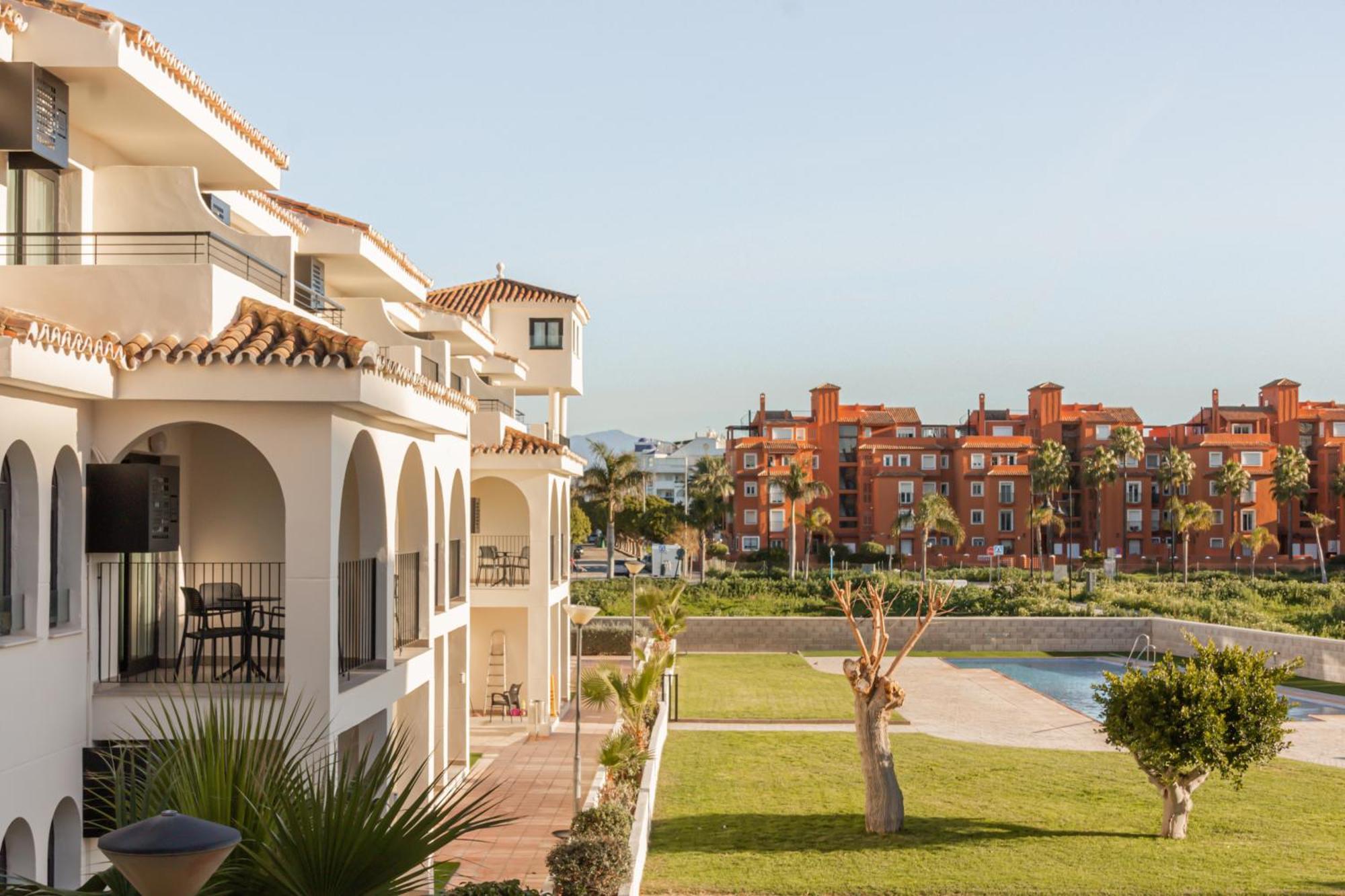 Hotel Puente Real Torremolinos Eksteriør billede